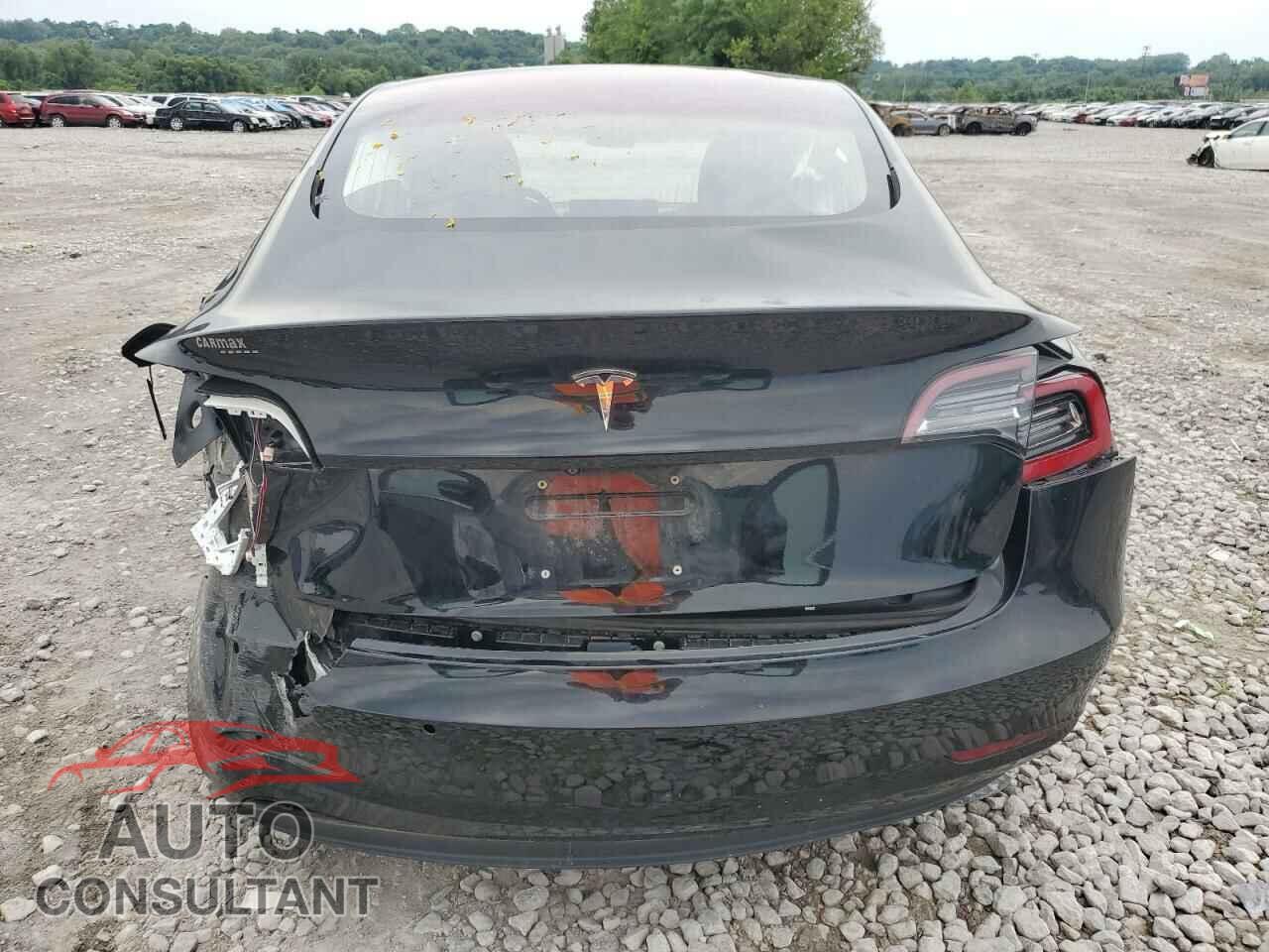 TESLA MODEL 3 2018 - 5YJ3E1EA0JF049546