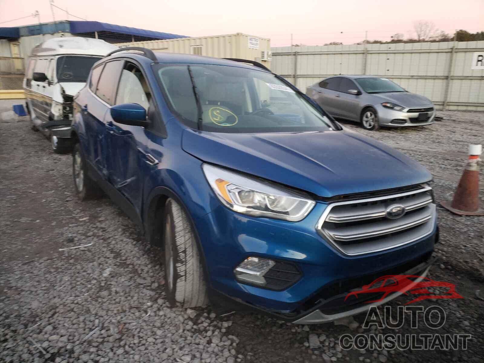 FORD ESCAPE 2017 - 1FMCU0GDXHUD04009