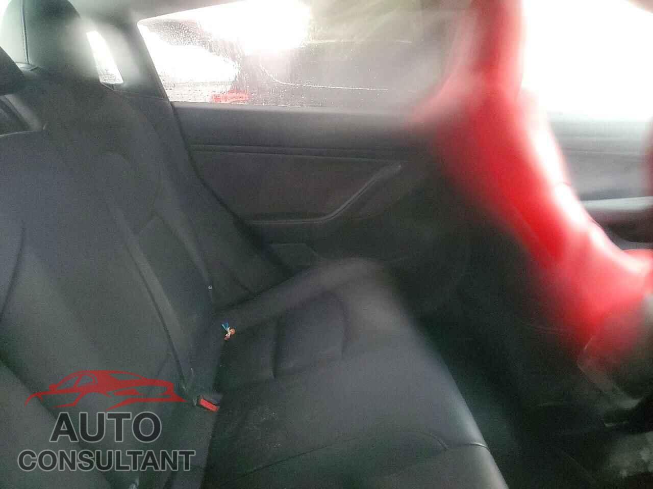 TESLA MODEL 3 2018 - 5YJ3E1EA4JF028389
