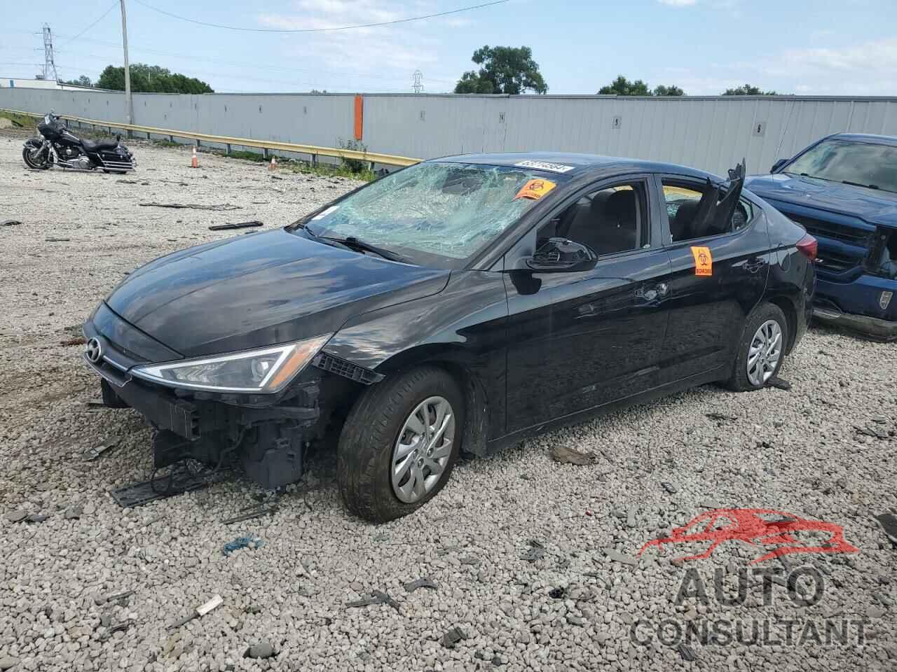 HYUNDAI ELANTRA 2019 - KMHD74LF1KU840767