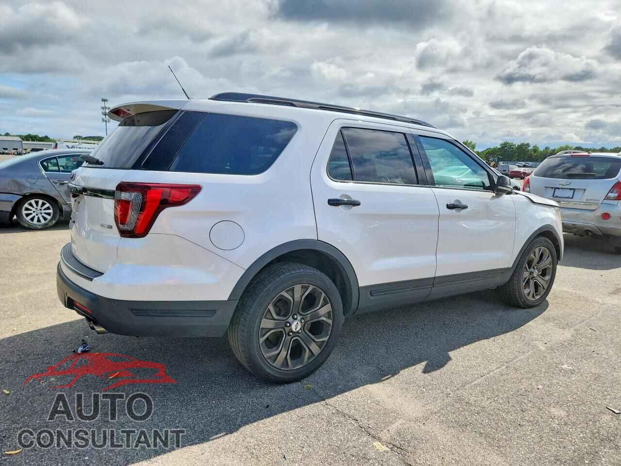 FORD EXPLORER 2018 - 1FM5K8GT0JGB37619
