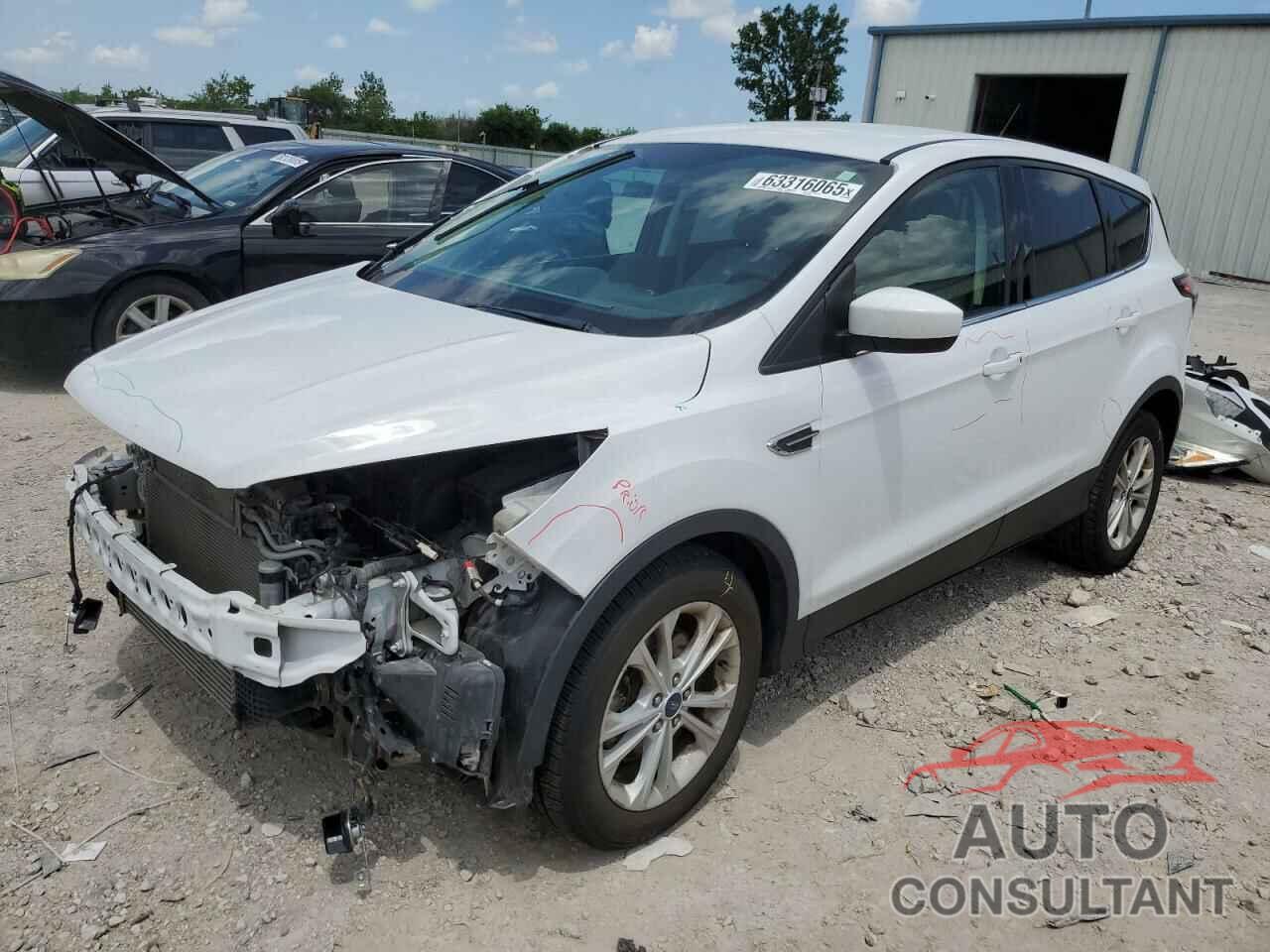 FORD ESCAPE 2017 - 1FMCU9G92HUC99047