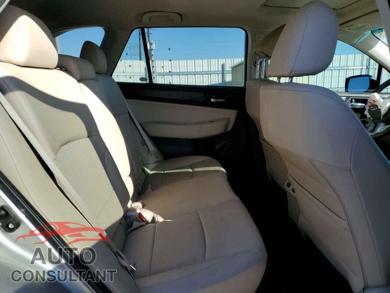 SUBARU OUTBACK 2017 - 4S4BSEKC8H3243620