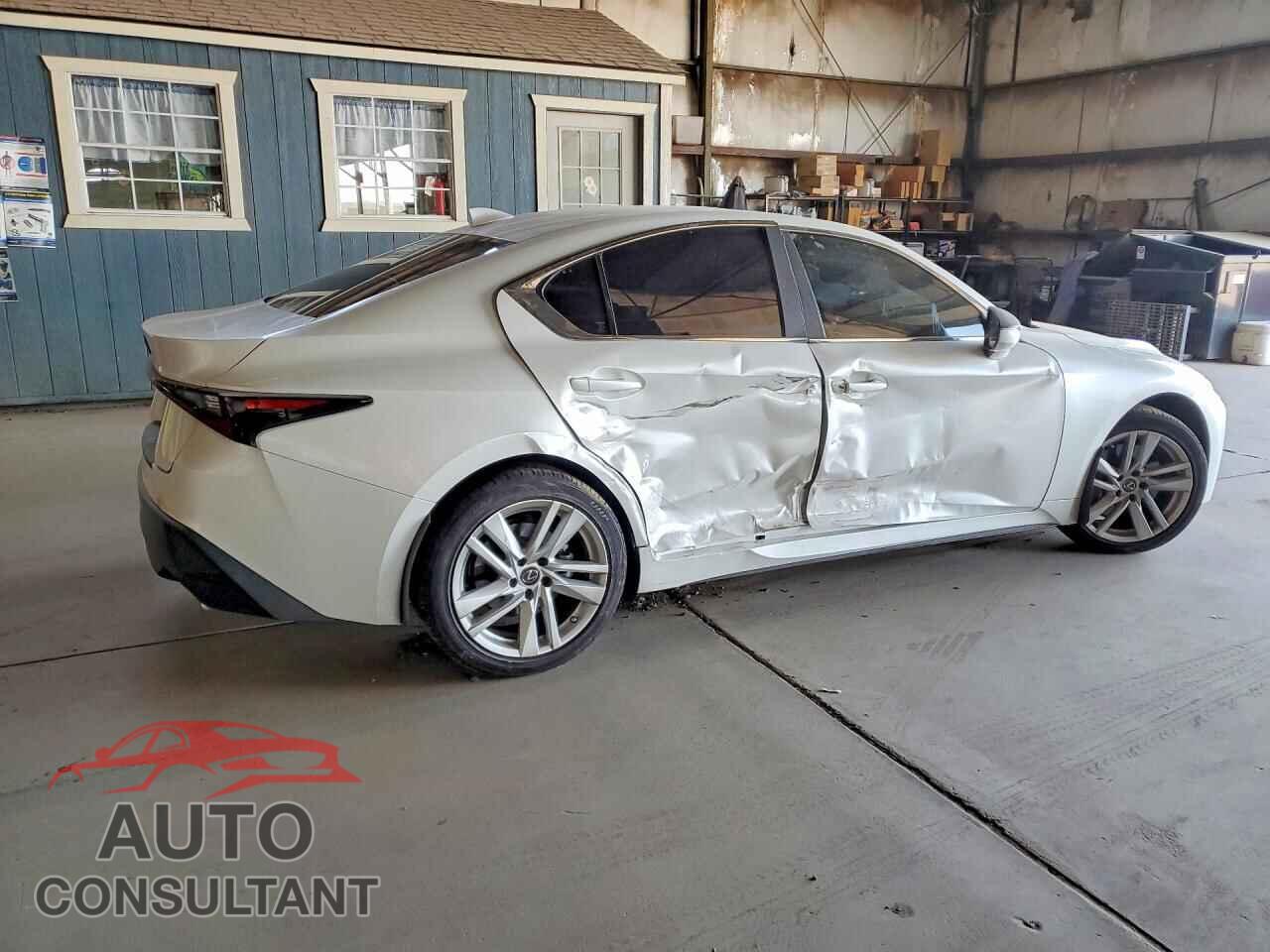 LEXUS IS 2021 - JTHC81F2XM5047094
