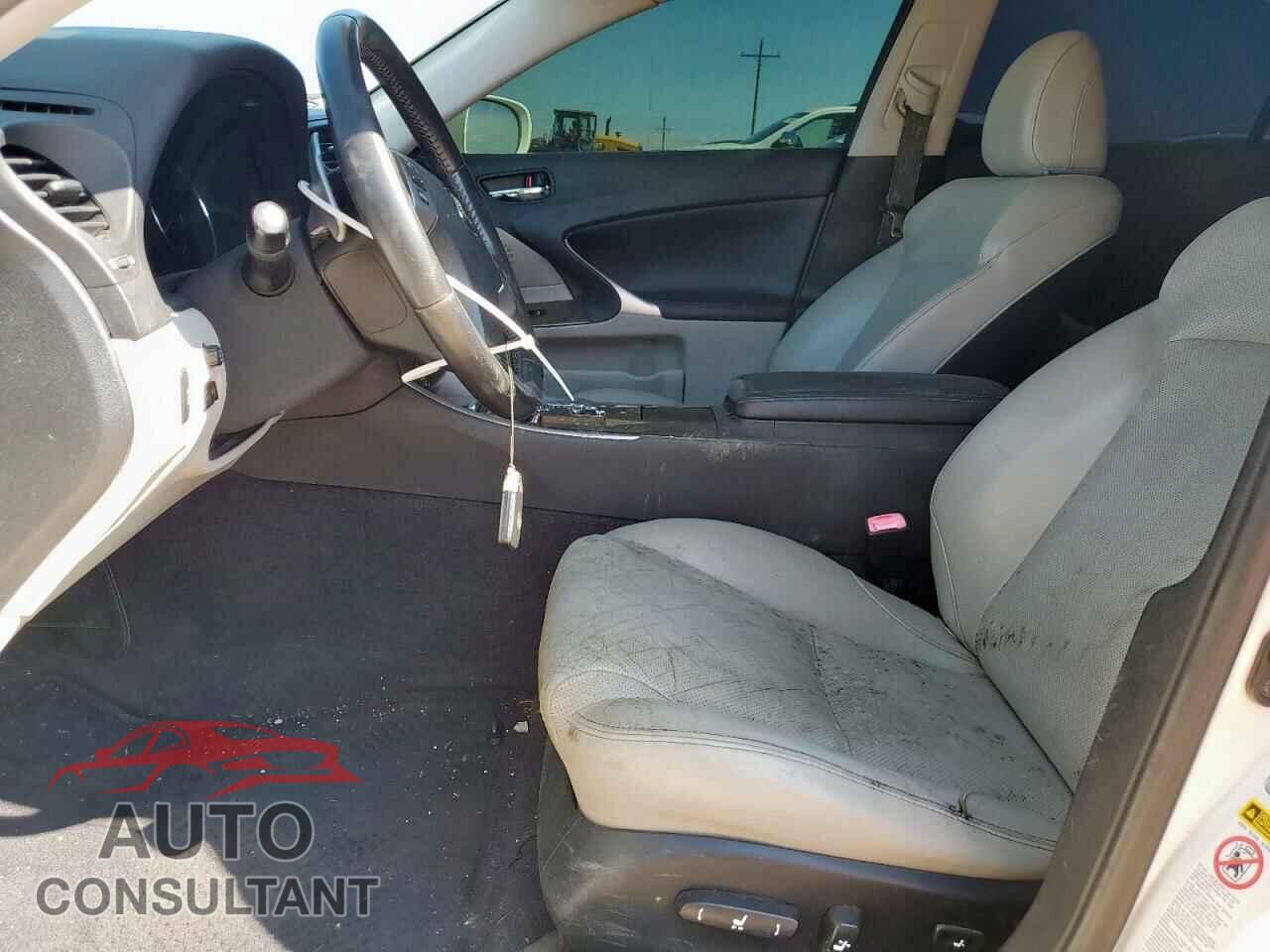 LEXUS IS 2012 - JTHBF5C23C5169727