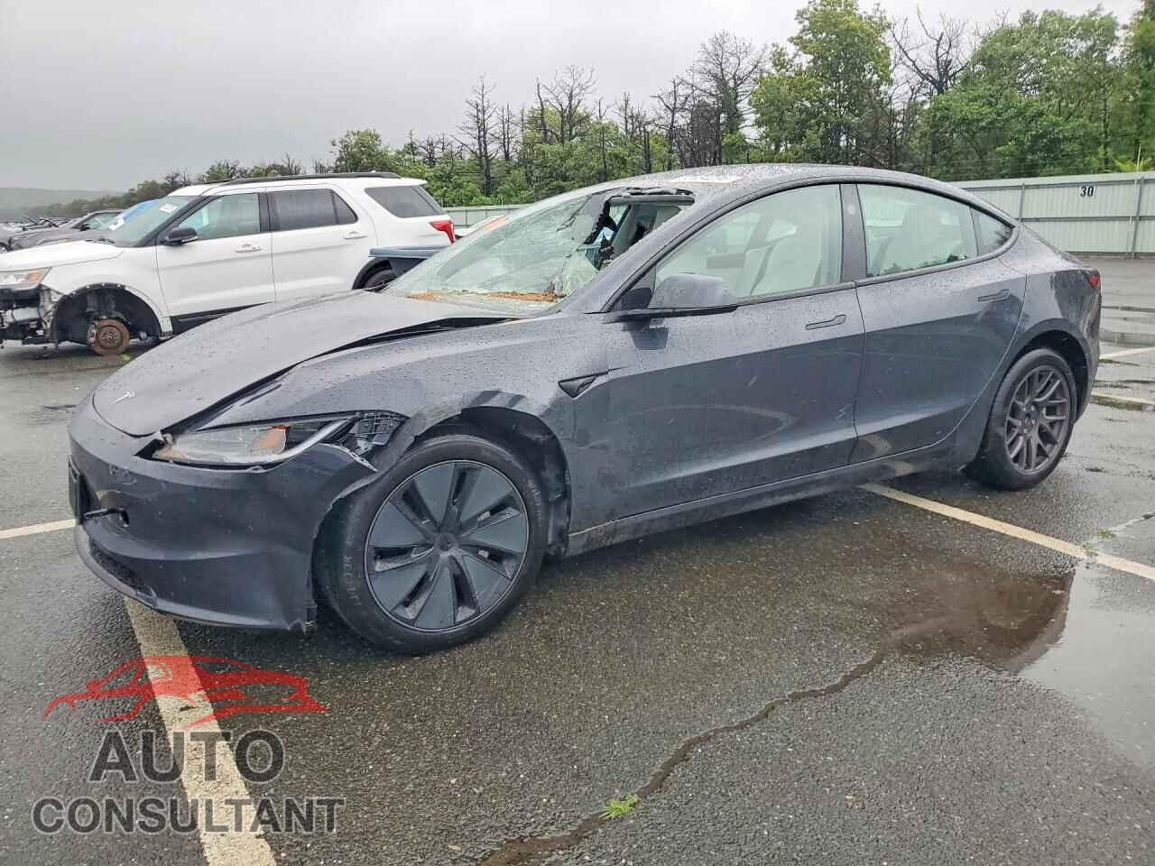TESLA MODEL 3 2025 - 5YJ3E1EA8SF007269