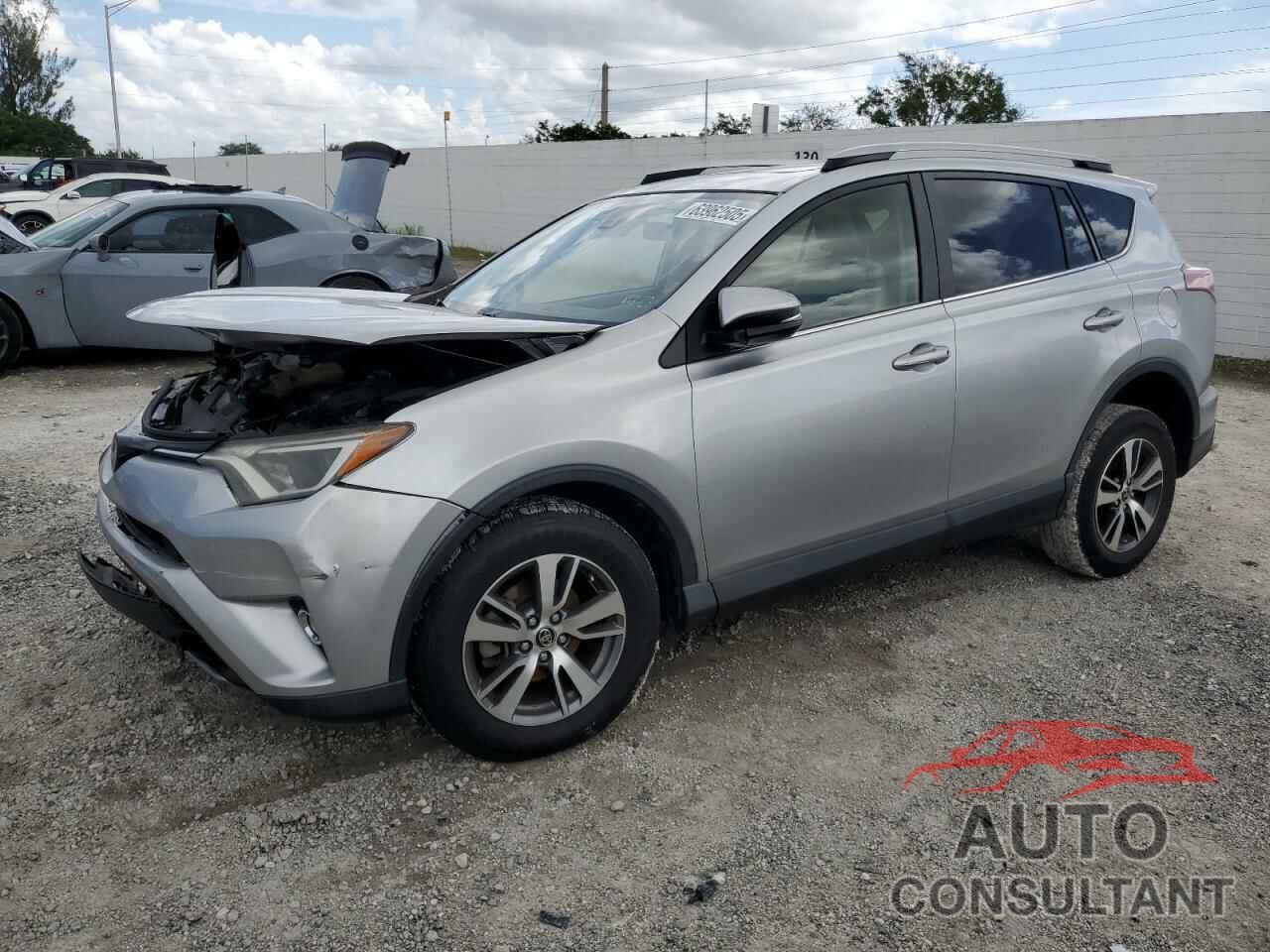 TOYOTA RAV4 2018 - JTMWFREV7JJ203268