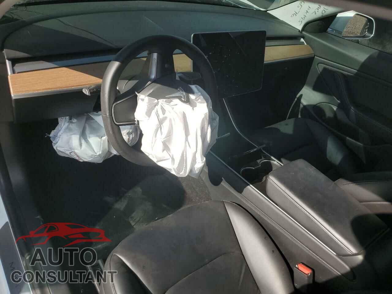TESLA MODEL 3 2020 - 5YJ3E1EB3LF746575