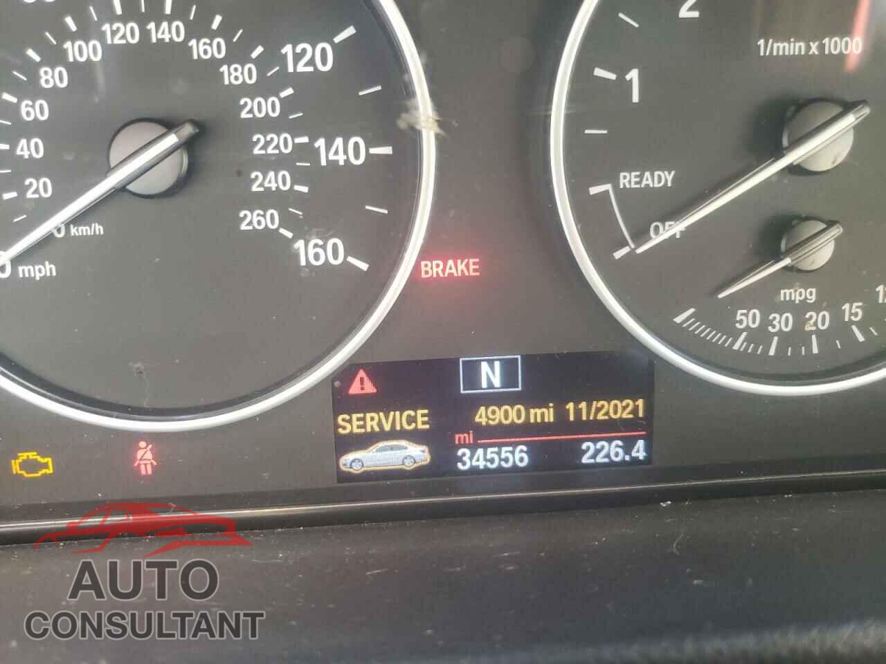 BMW 3 SERIES 2017 - WBA8E1G56HNU14116