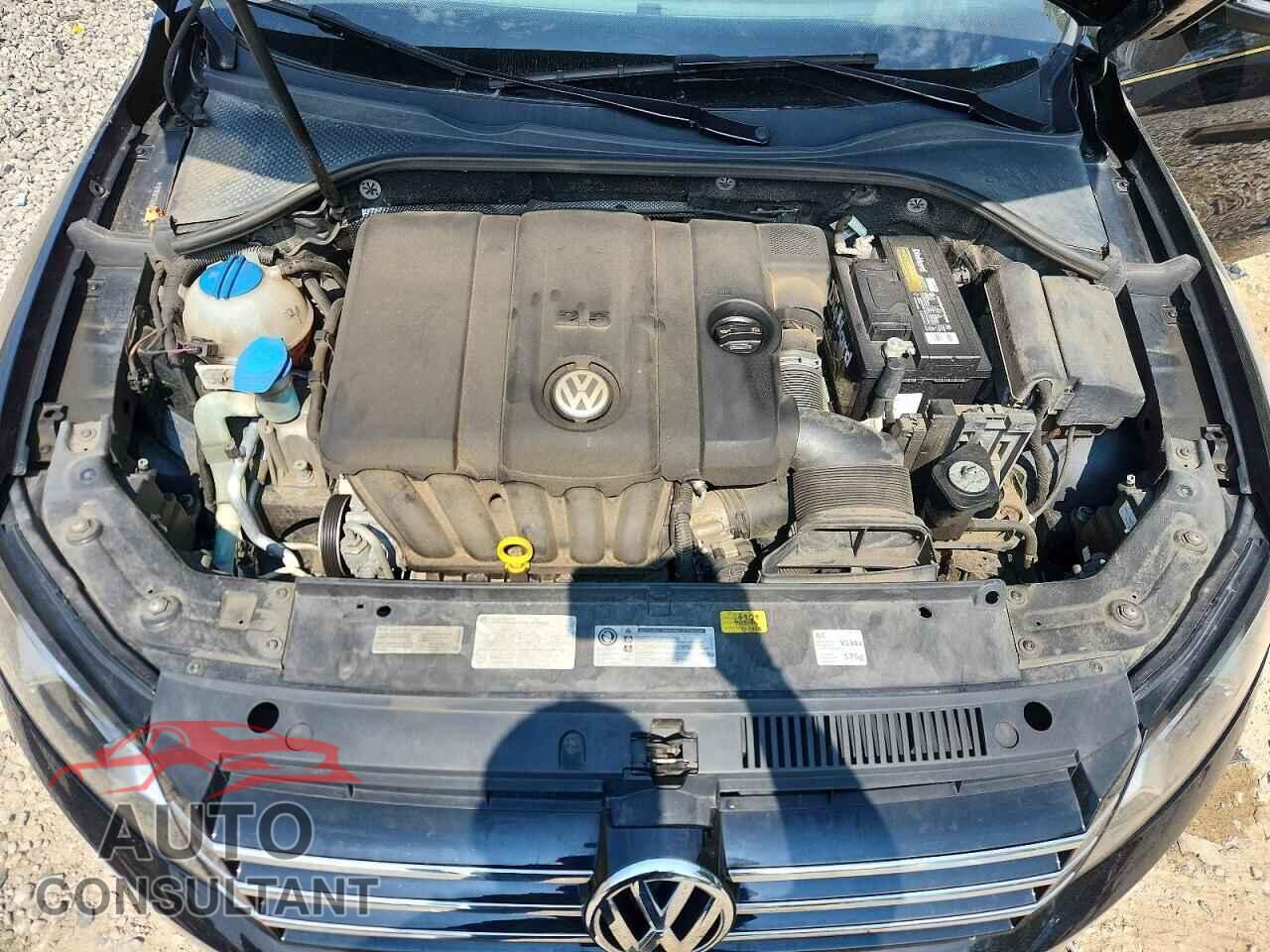 VOLKSWAGEN PASSAT 2014 - 1VWAP7A35EC003562