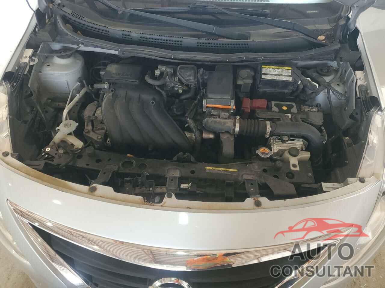 NISSAN VERSA 2018 - 3N1CN7AP7JL801857