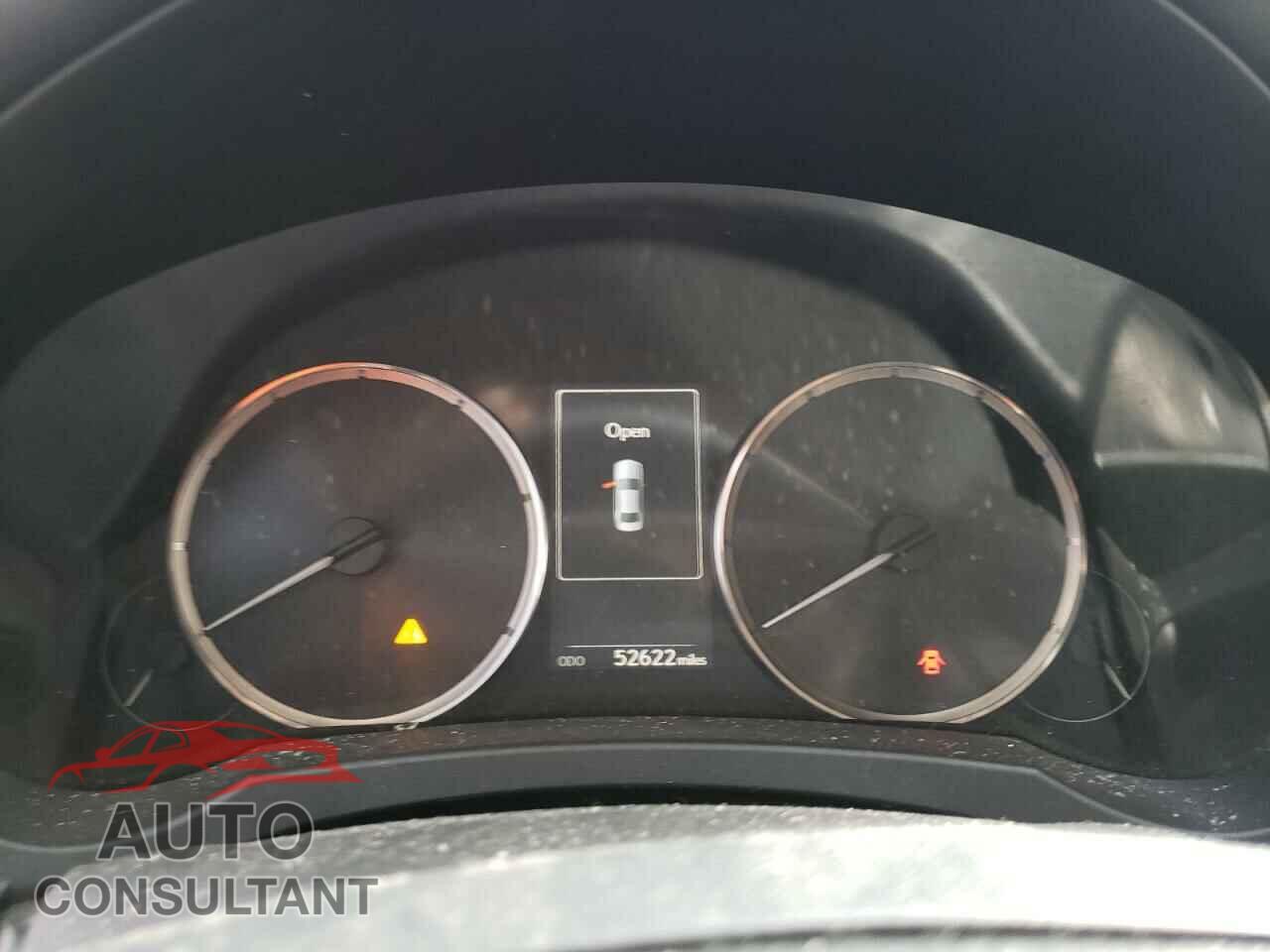 LEXUS IS 2018 - JTHC81D20J5027466