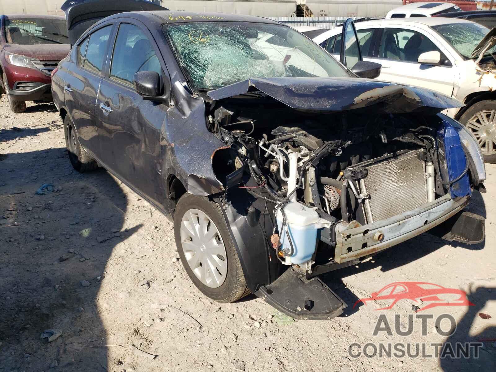 NISSAN VERSA 2017 - 3N1CN7AP3HL802935