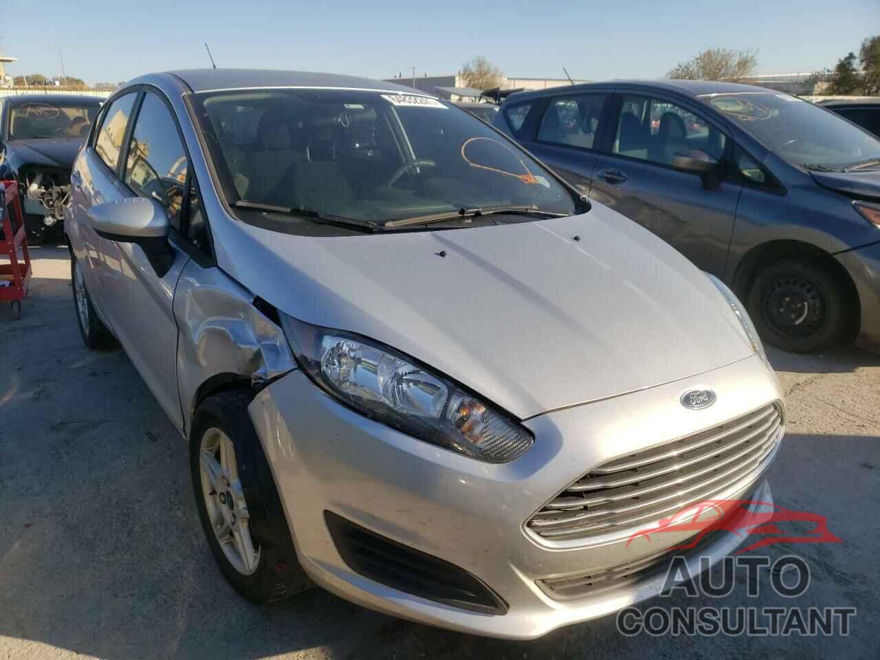 FORD FIESTA 2018 - 3FADP4EJ5JM104364