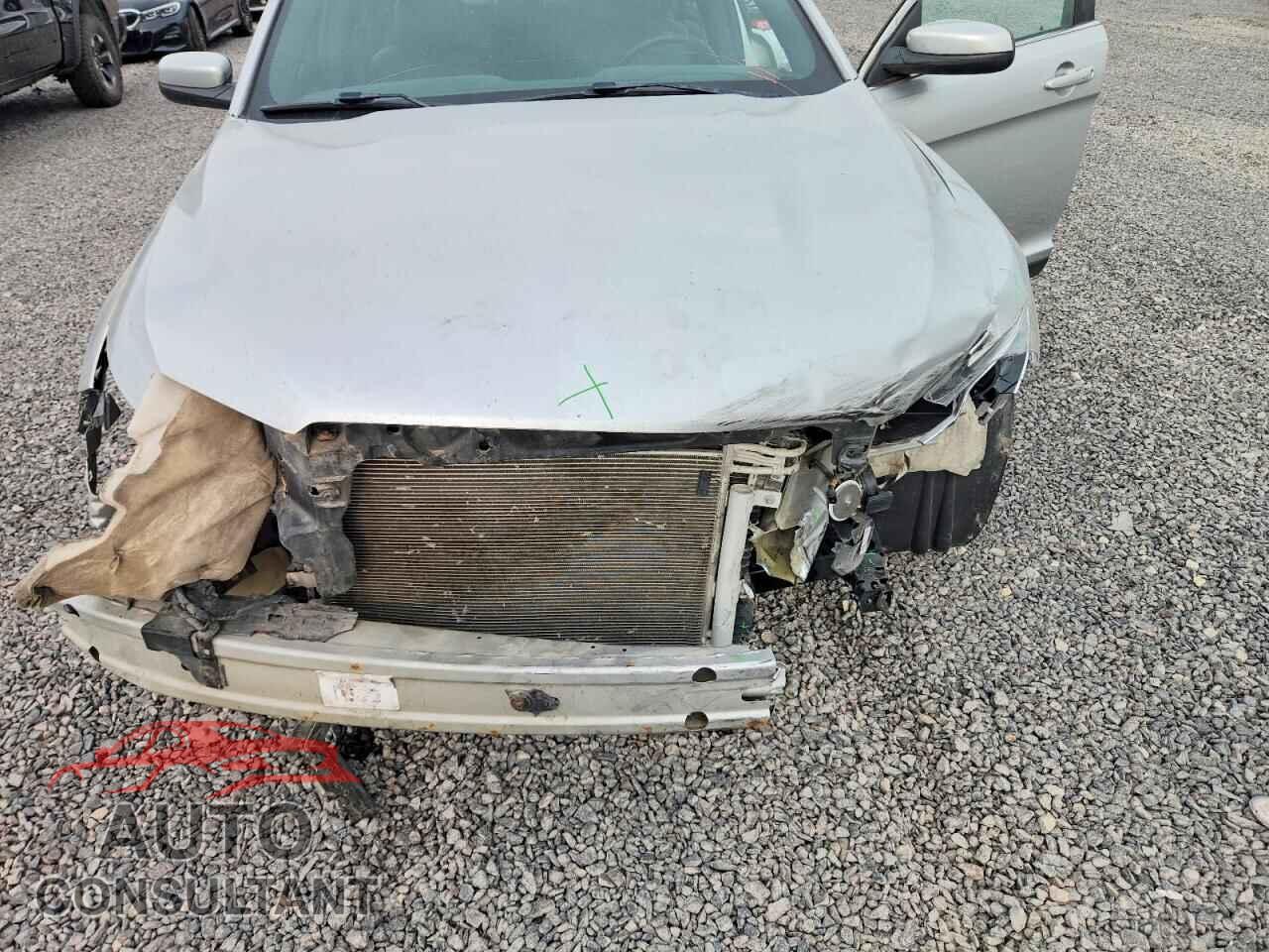 FORD TAURUS 2016 - 1FAHP2E81GG144589