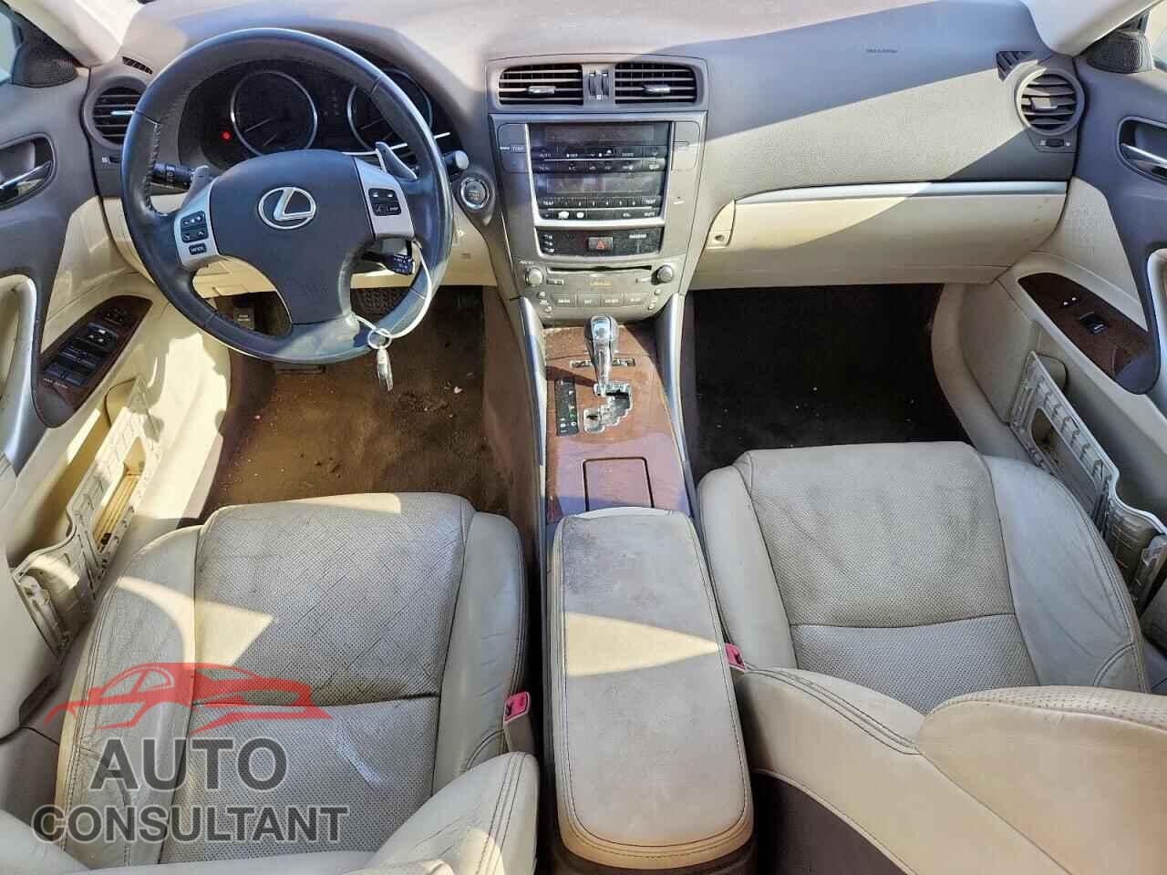 LEXUS IS 2012 - JTHBF5C28C5176236