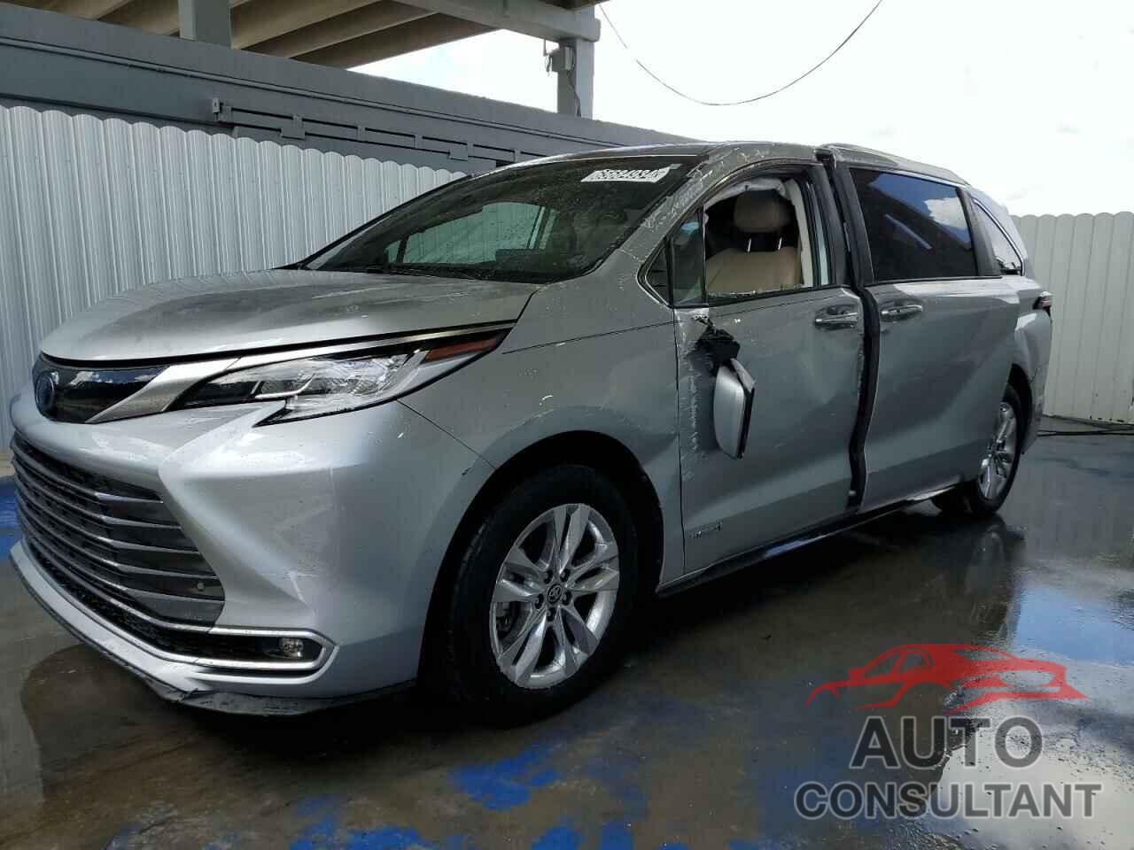 TOYOTA SIENNA 2021 - 5TDZRKEC5MS043392