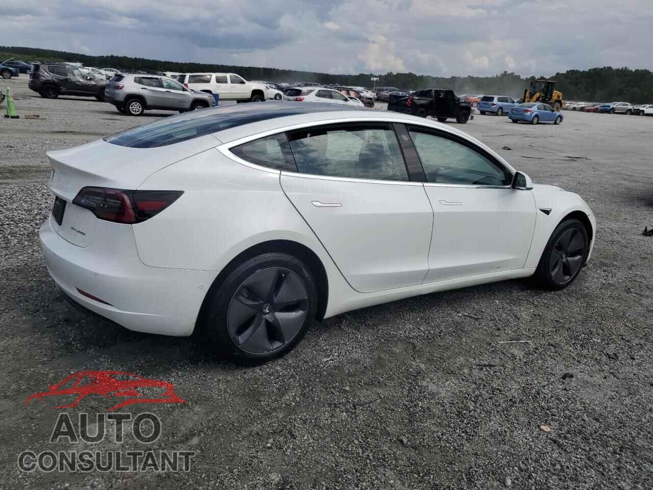 TESLA MODEL 3 2019 - 5YJ3E1EB9KF199682