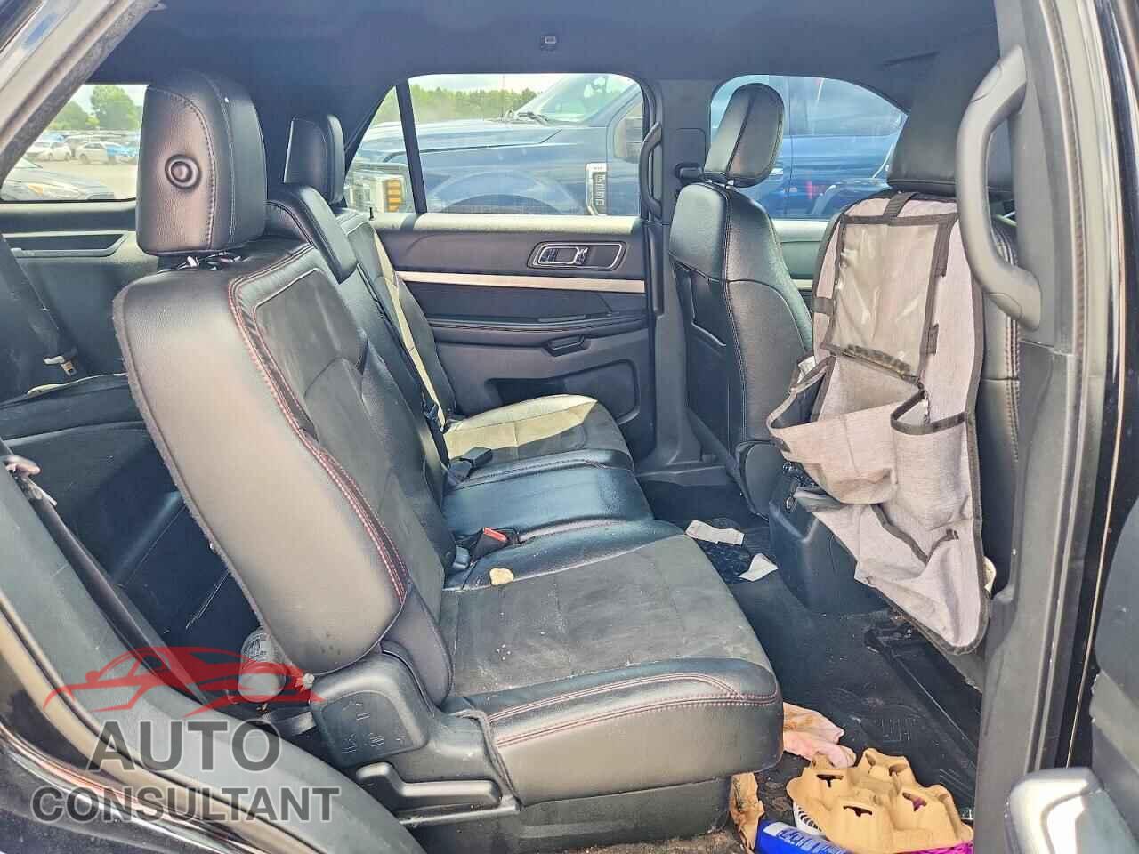 FORD EXPLORER 2018 - 1FM5K7D85JGB73929