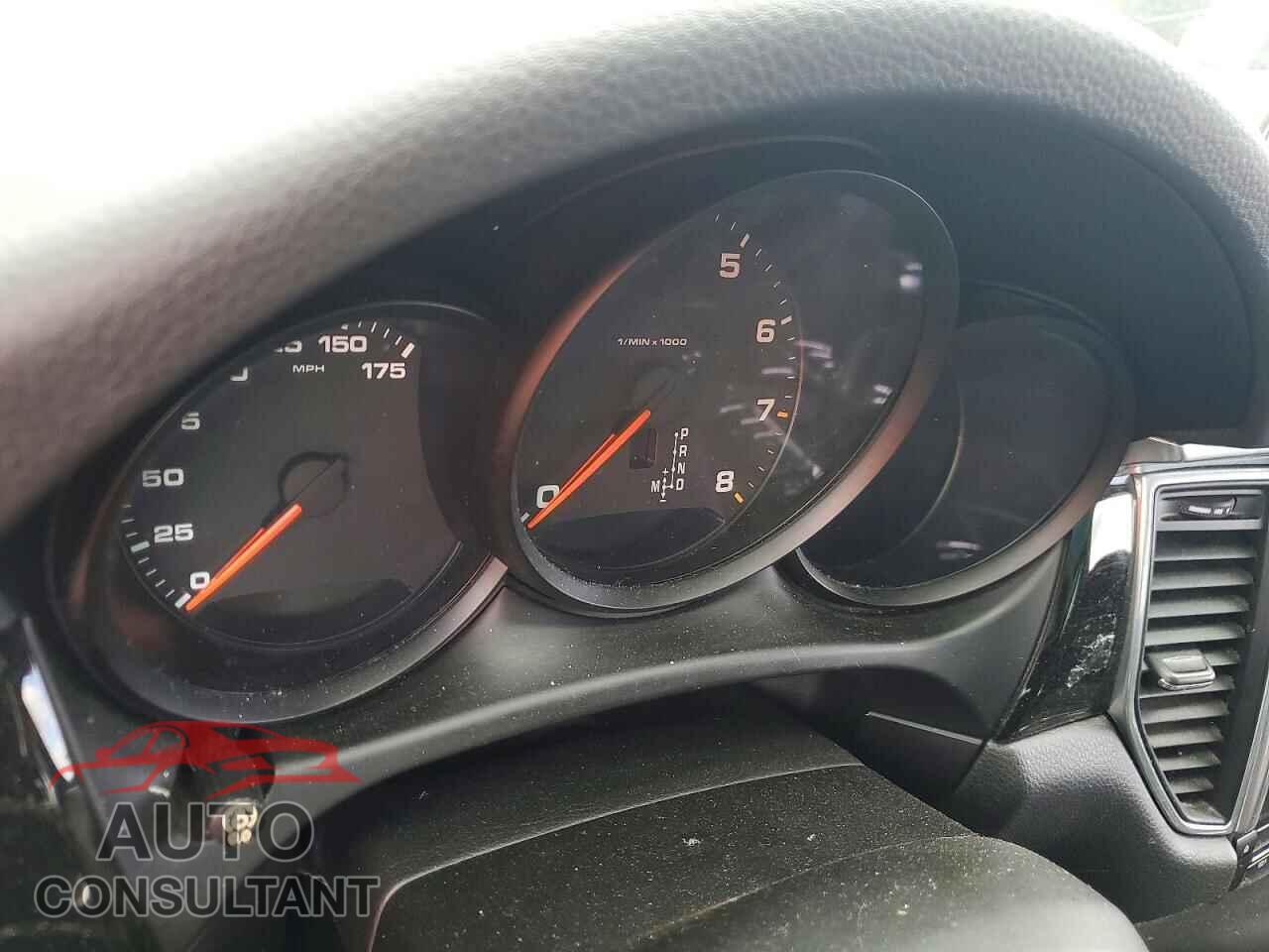 PORSCHE MACAN 2018 - WP1AA2A55JLB02447