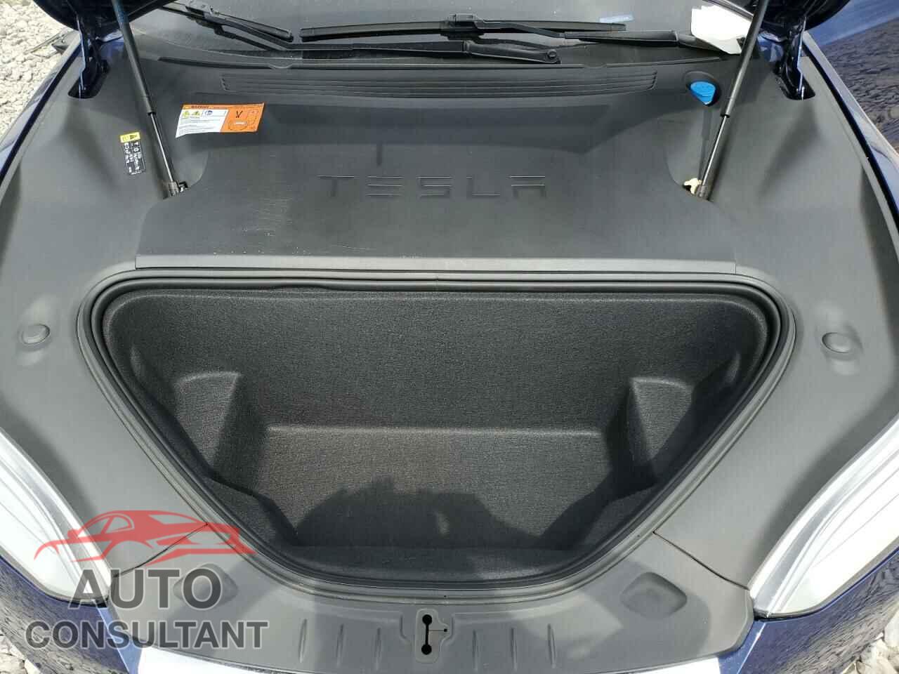 TESLA MODEL S 2017 - 5YJSA1E23HF215780