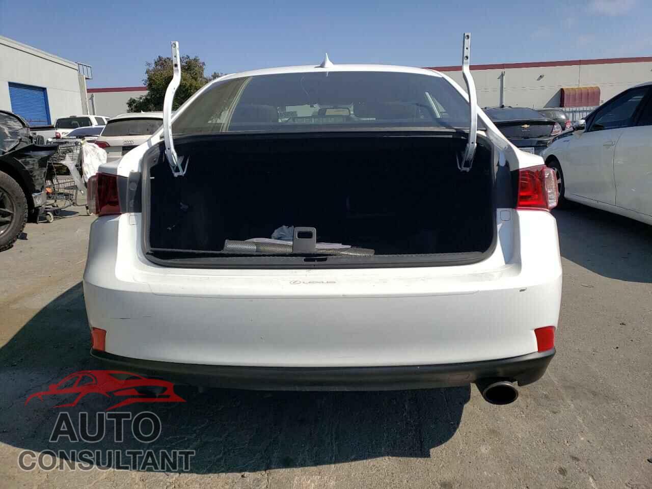 LEXUS IS 2016 - JTHBE1D25G5025130
