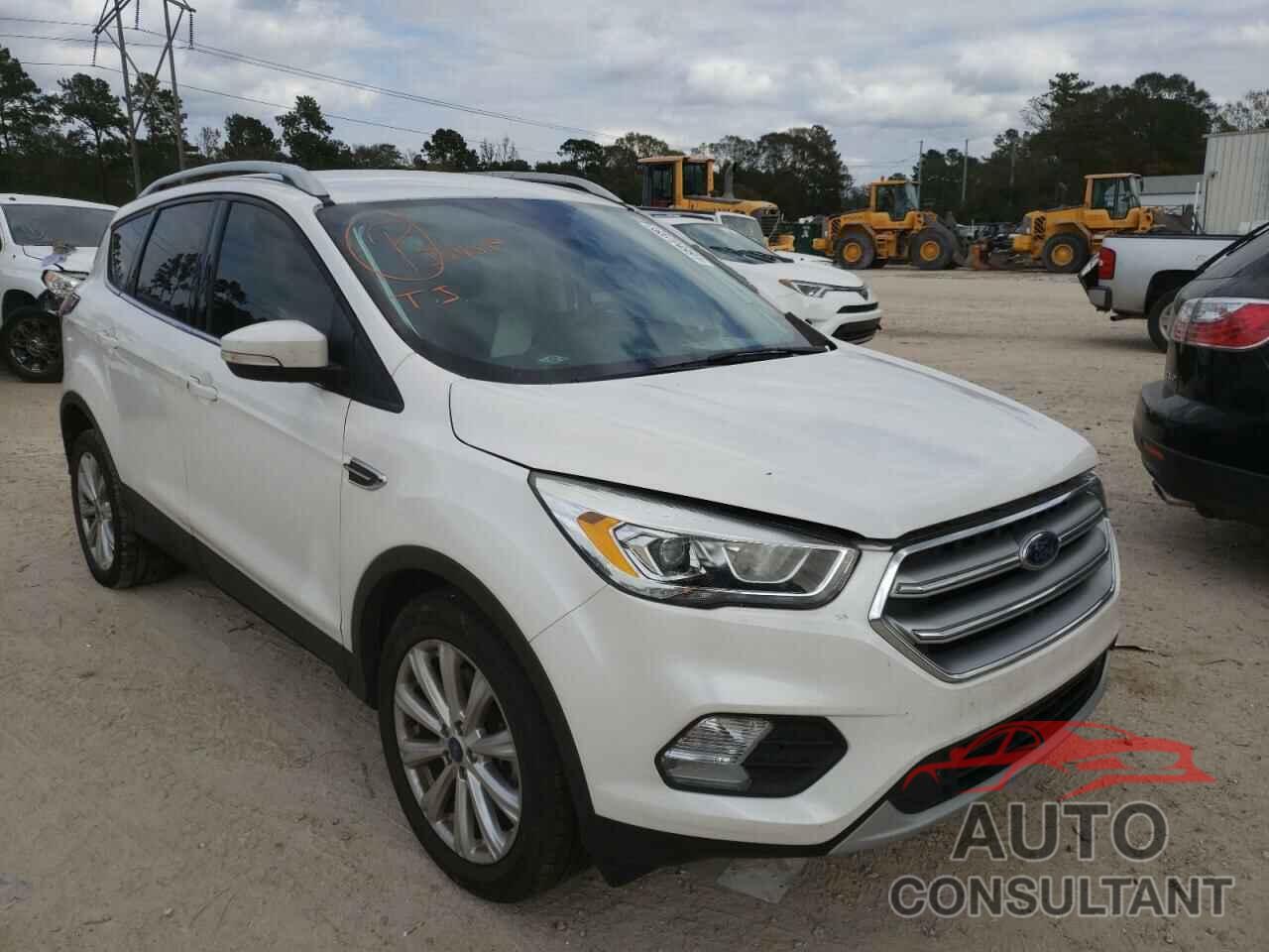 FORD ESCAPE 2017 - 1FMCU9J92HUD59952