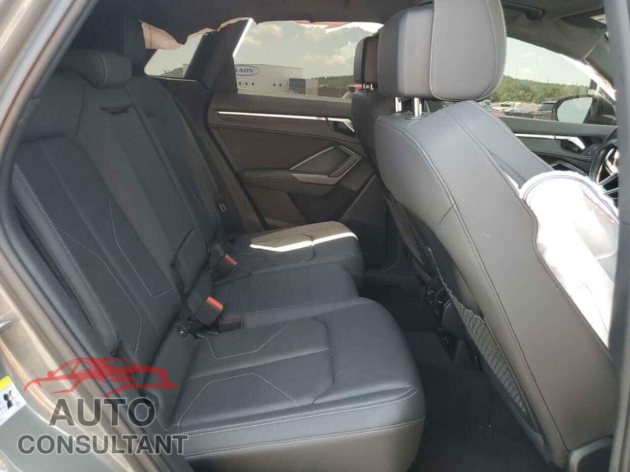 AUDI Q3 2020 - WA1EECF33L1012405