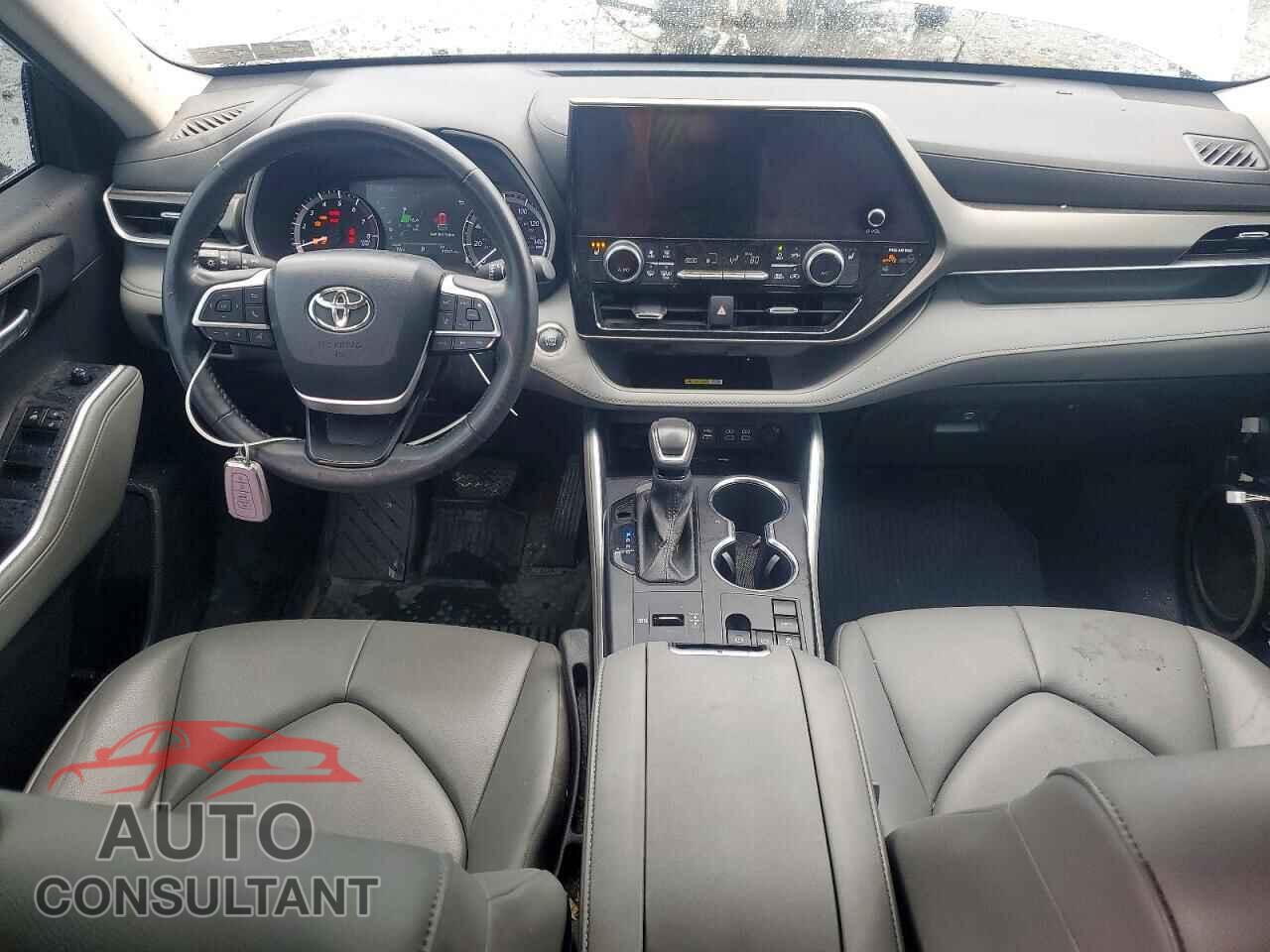 TOYOTA HIGHLANDER 2023 - 5TDKDRAH2PS513439