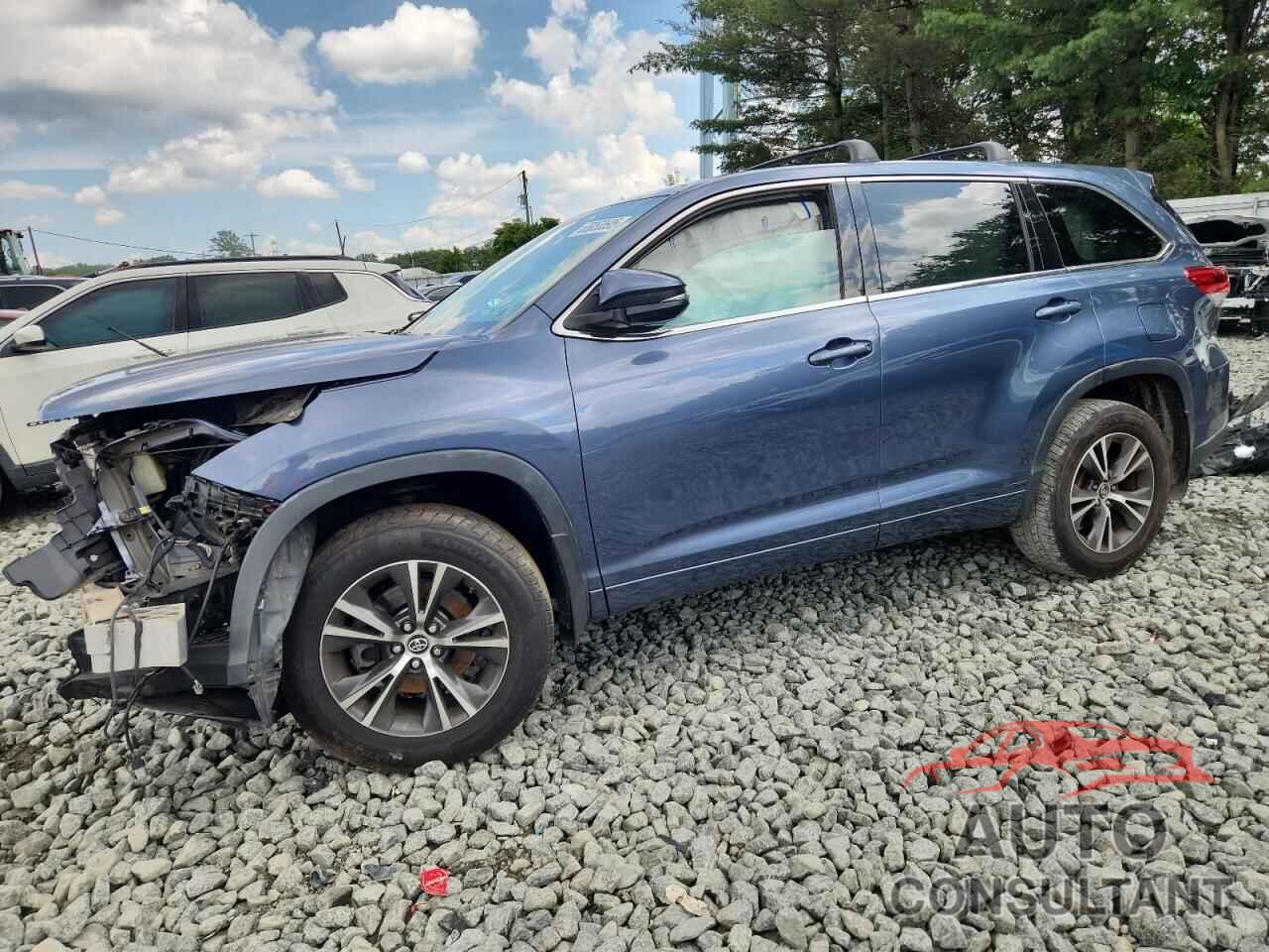 TOYOTA HIGHLANDER 2017 - 5TDBZRFH1HS366896