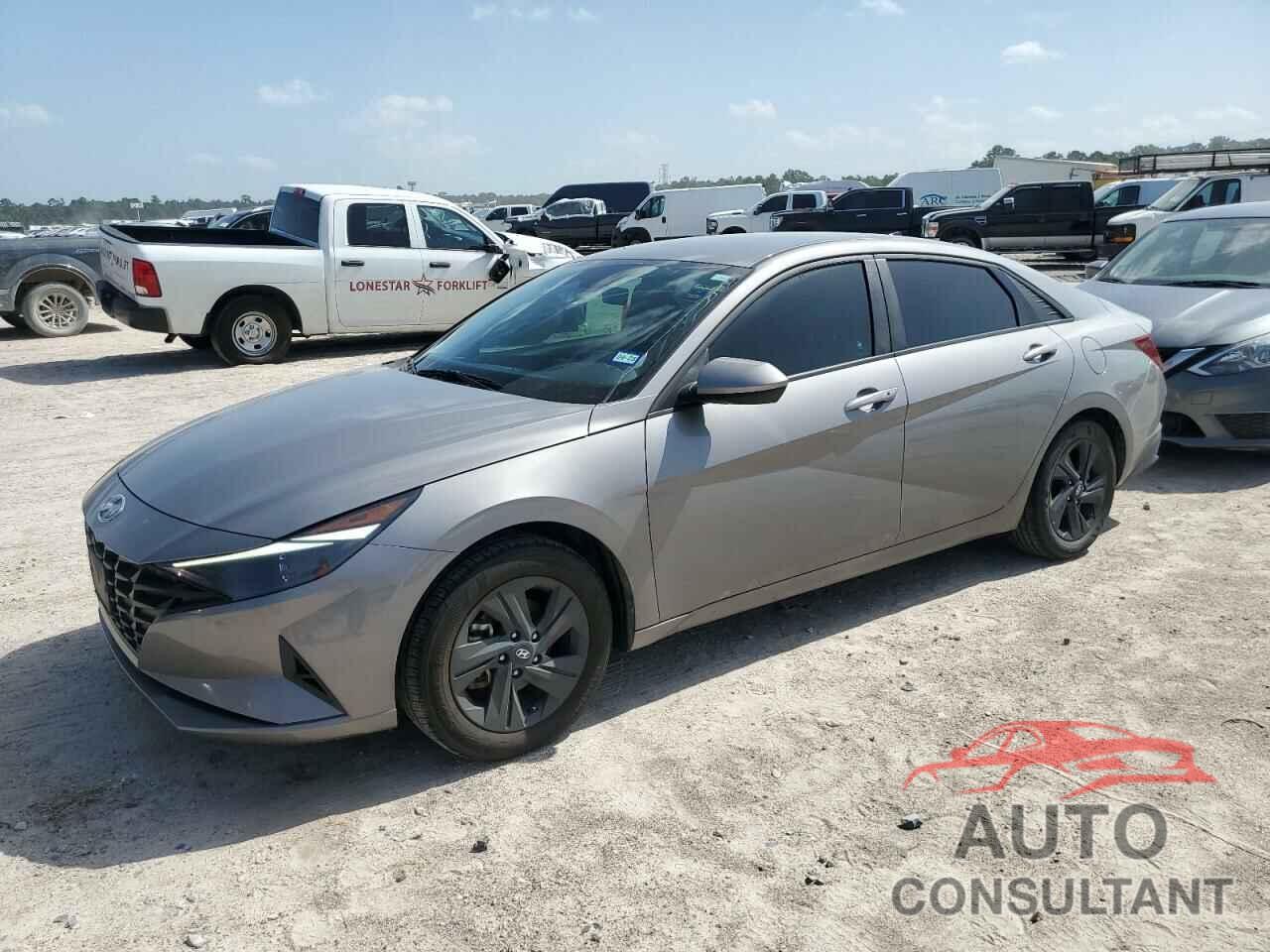 HYUNDAI ELANTRA 2022 - KMHLM4AG3NU320431