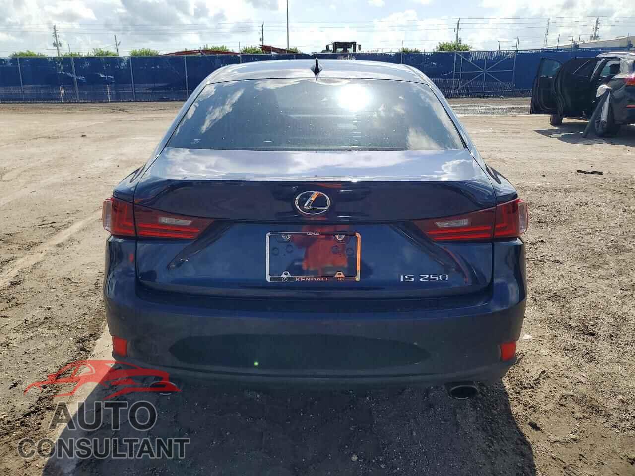 LEXUS IS 2014 - JTHBF1D24E5028398