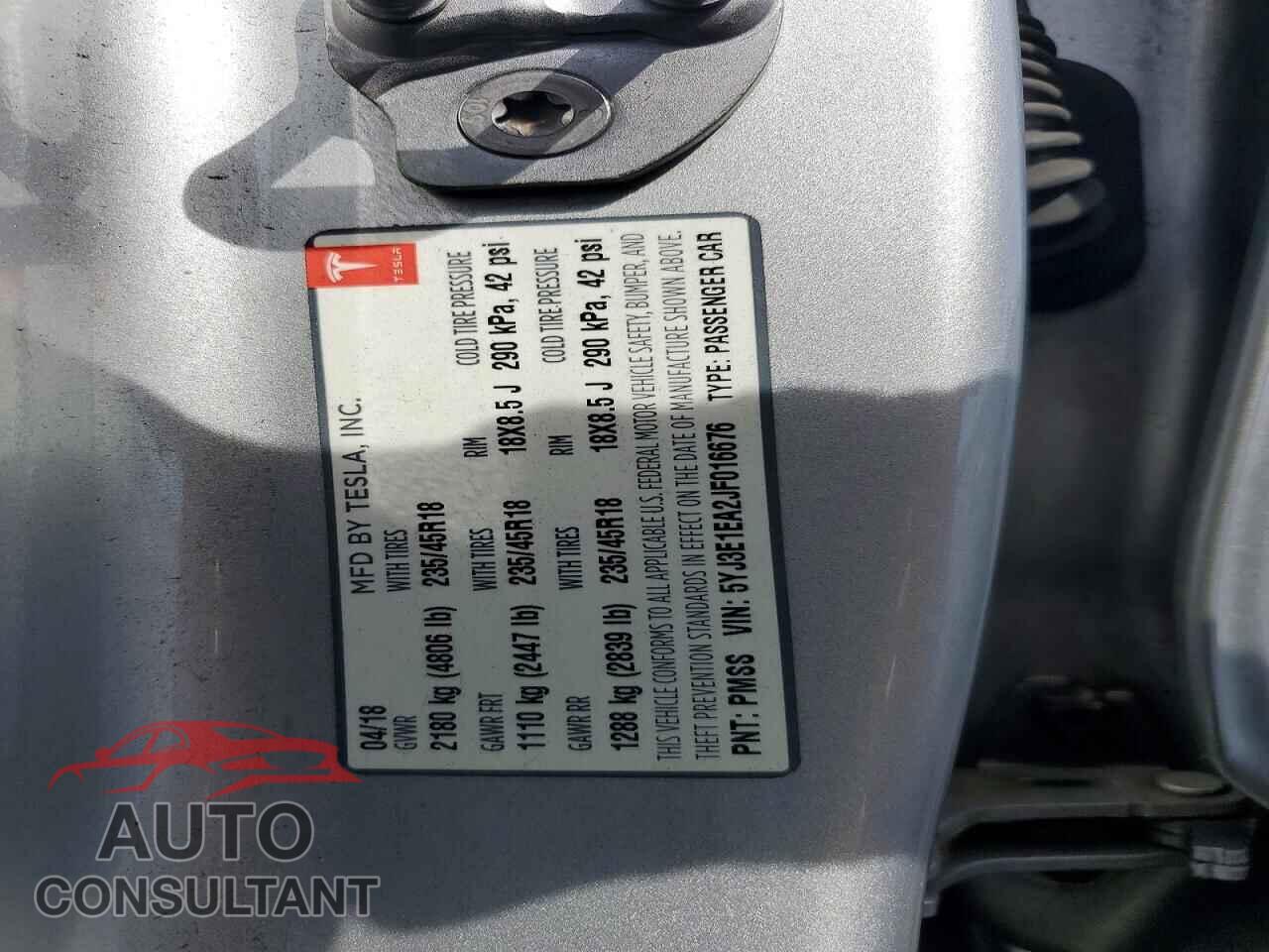 TESLA MODEL 3 2018 - 5YJ3E1EA2JF016676
