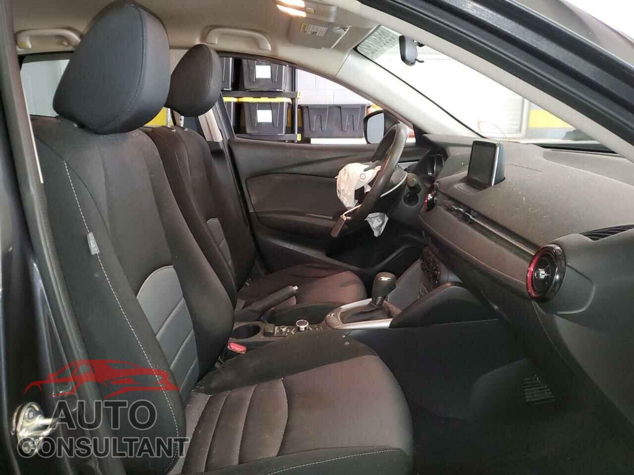 MAZDA CX-3 2017 - JM1DKDB79H0176361