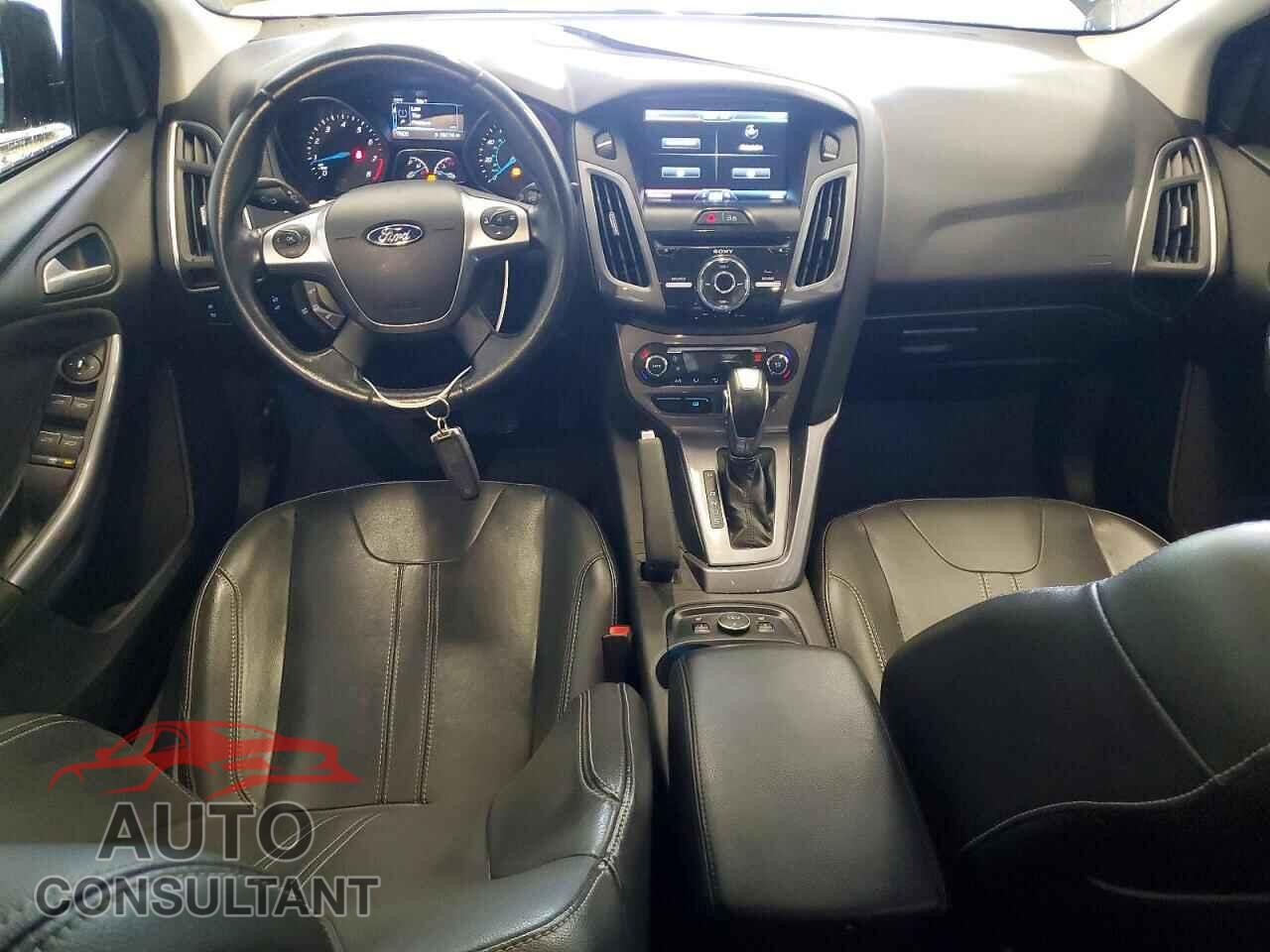 FORD FOCUS 2014 - 1FADP3J23EL275789