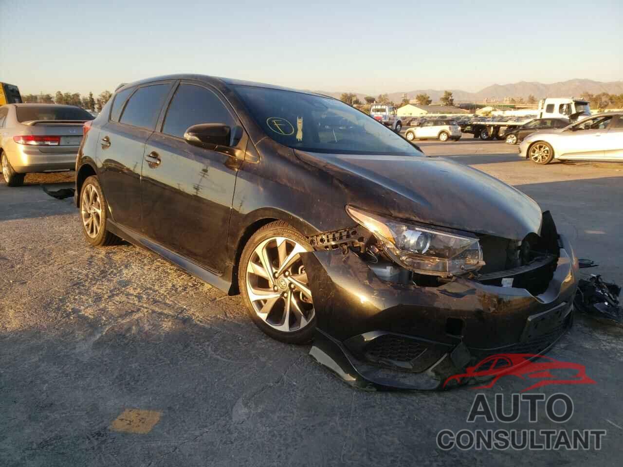 TOYOTA COROLLA 2018 - JTNKARJE9JJ557856