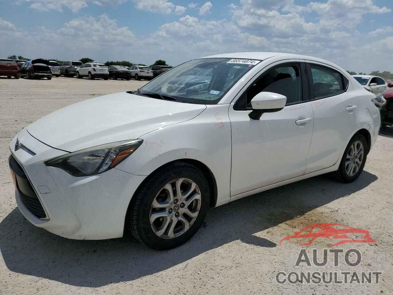 TOYOTA YARIS 2017 - 3MYDLBYV0HY158135