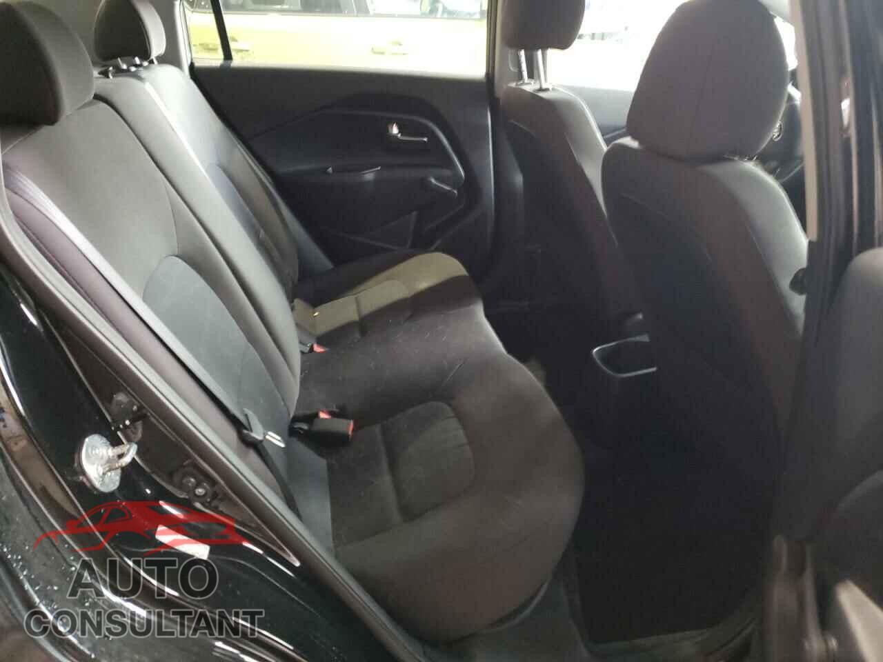 KIA RIO 2017 - KNADM4A32H6118384