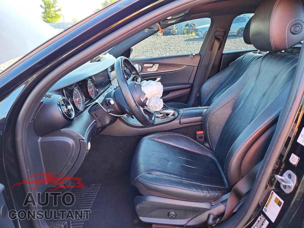 MERCEDES-BENZ E-CLASS 2019 - WDDZF4KBXKA557402