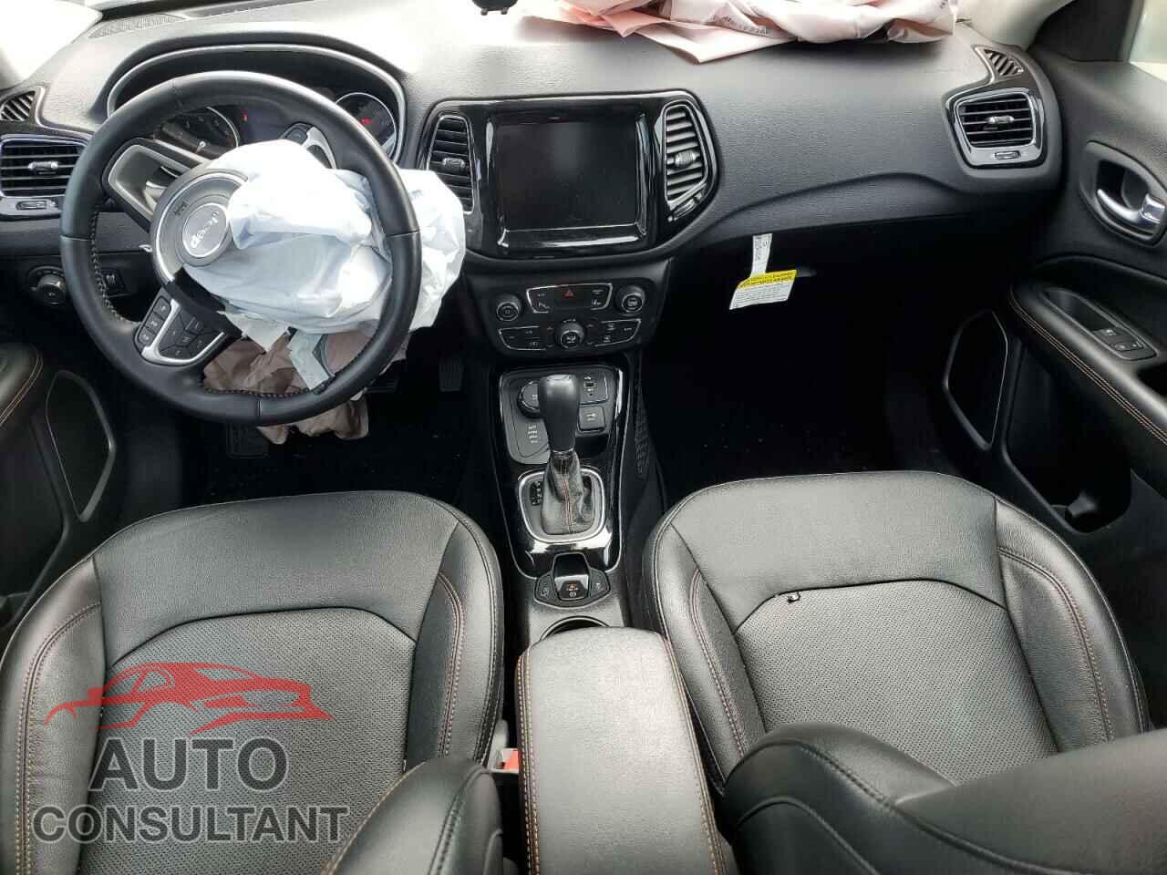 JEEP COMPASS 2021 - 3C4NJDCB1MT544233
