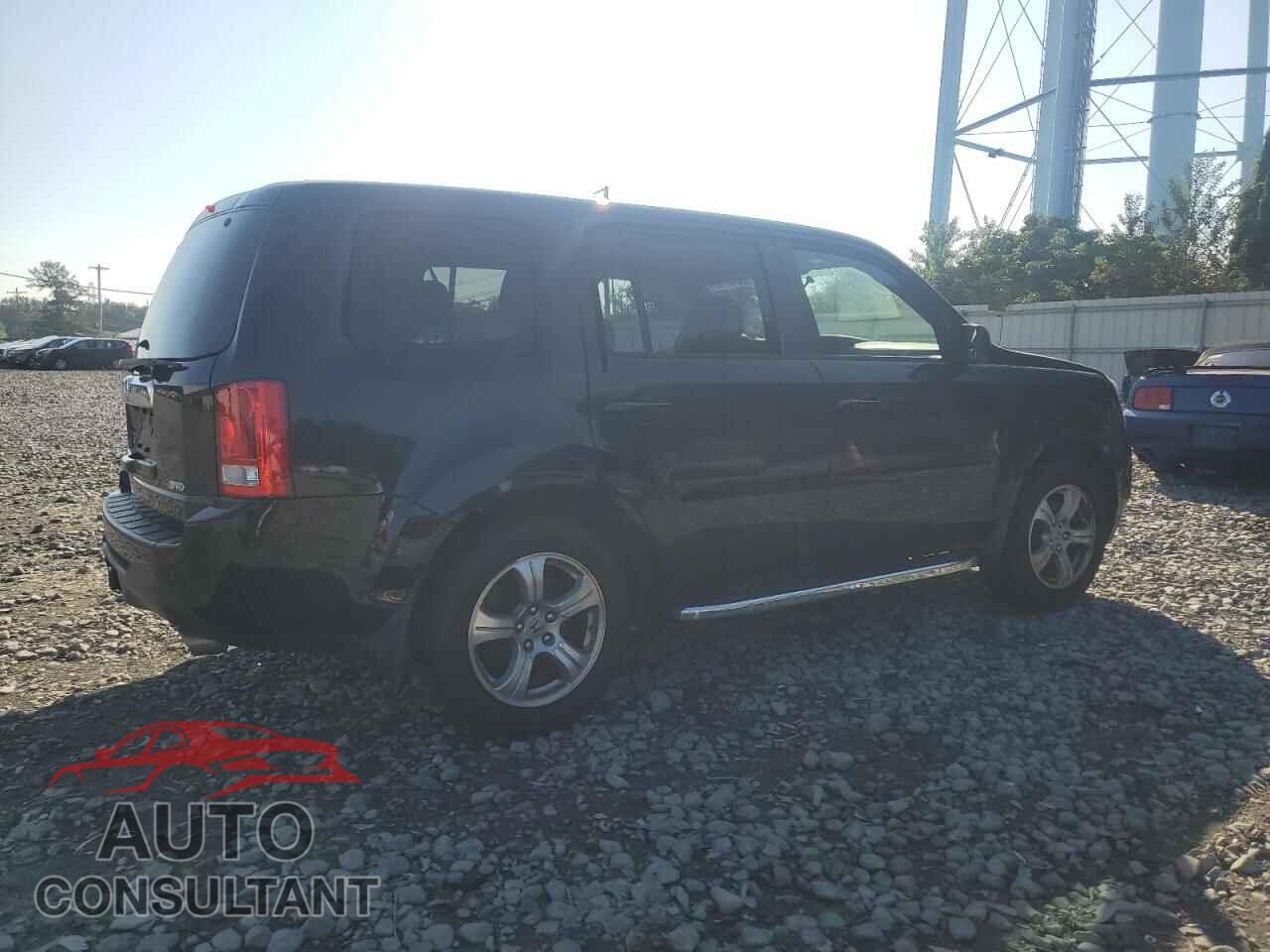 HONDA PILOT 2013 - 5FNYF4H47DB031978