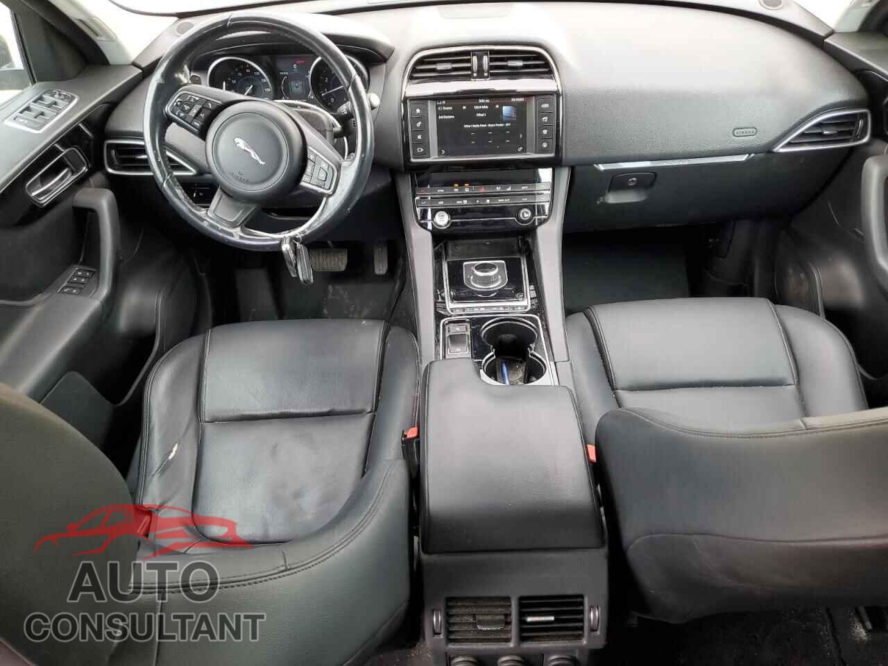 JAGUAR F-PACE 2017 - SADCJ2BV8HA065705