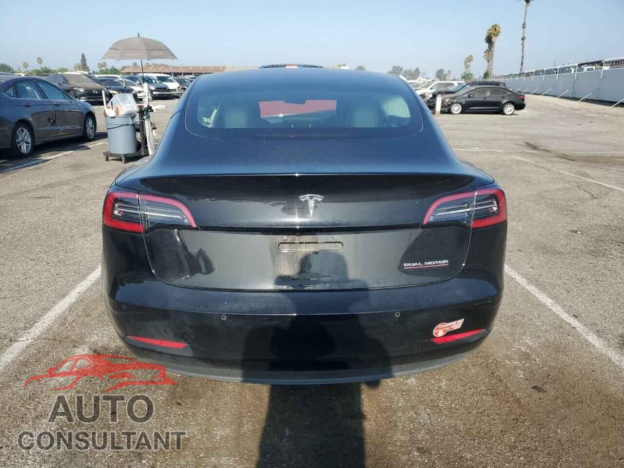TESLA MODEL 3 2018 - 5YJ3E1EB4JF093042