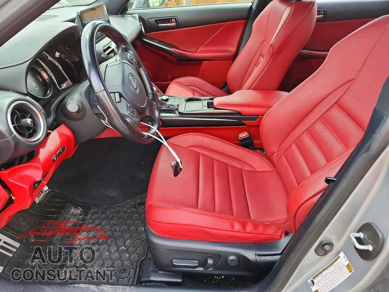 LEXUS IS 2022 - JTHG81F20N5049178