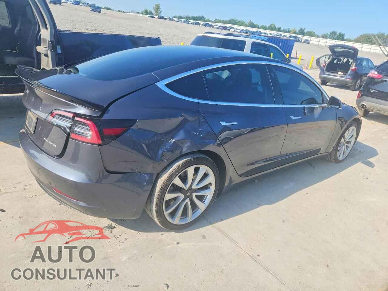 TESLA MODEL 3 2019 - 5YJ3E1EB9KF389238