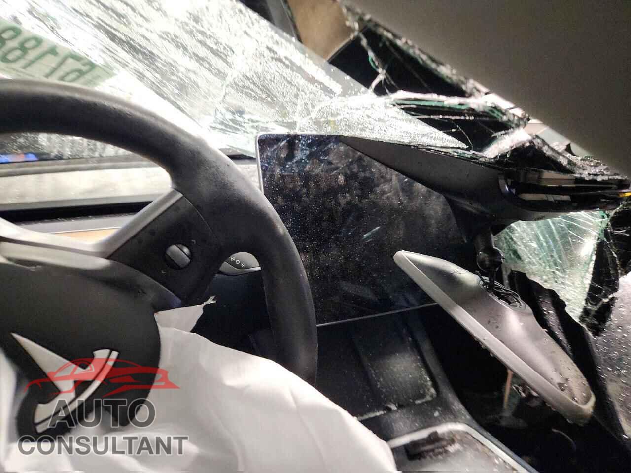 TESLA MODEL 3 2023 - 5YJ3E1EA1PF556433