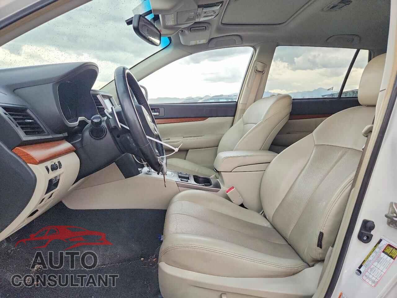 SUBARU OUTBACK 2013 - 4S4BRBPC8D3229519