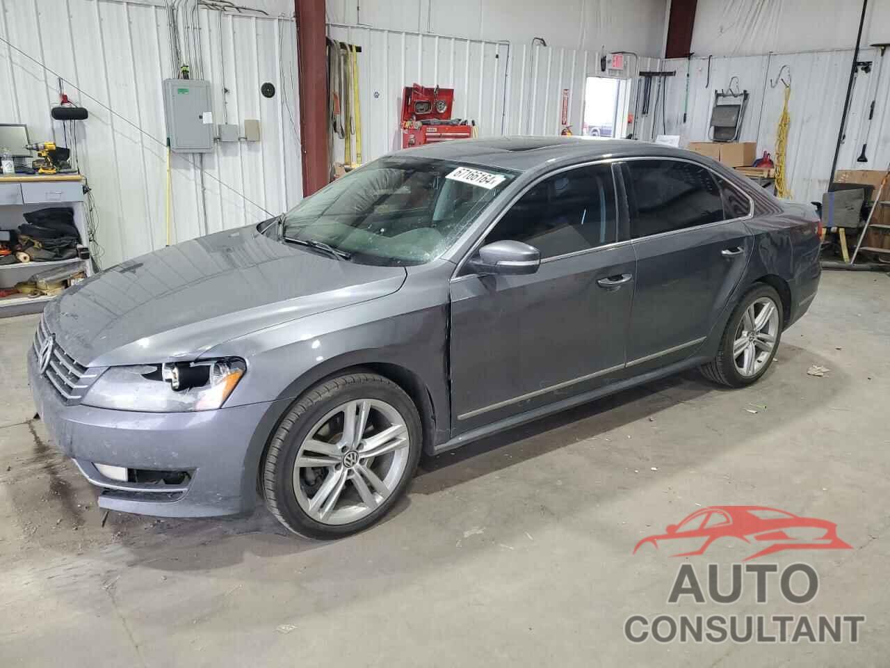 VOLKSWAGEN PASSAT 2013 - 1VWBN7A36DC104540