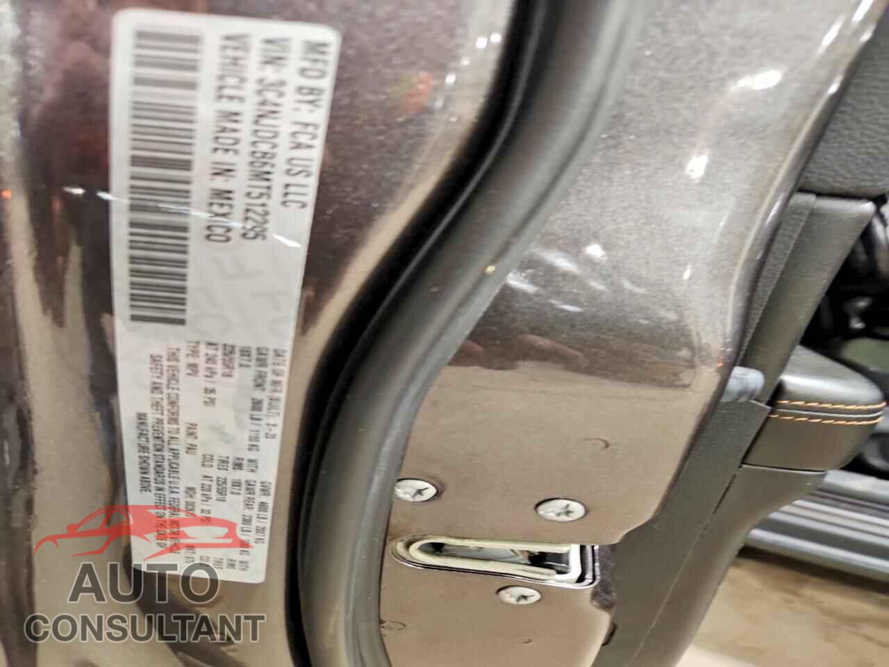 JEEP COMPASS 2021 - 3C4NJDCB6MT512295