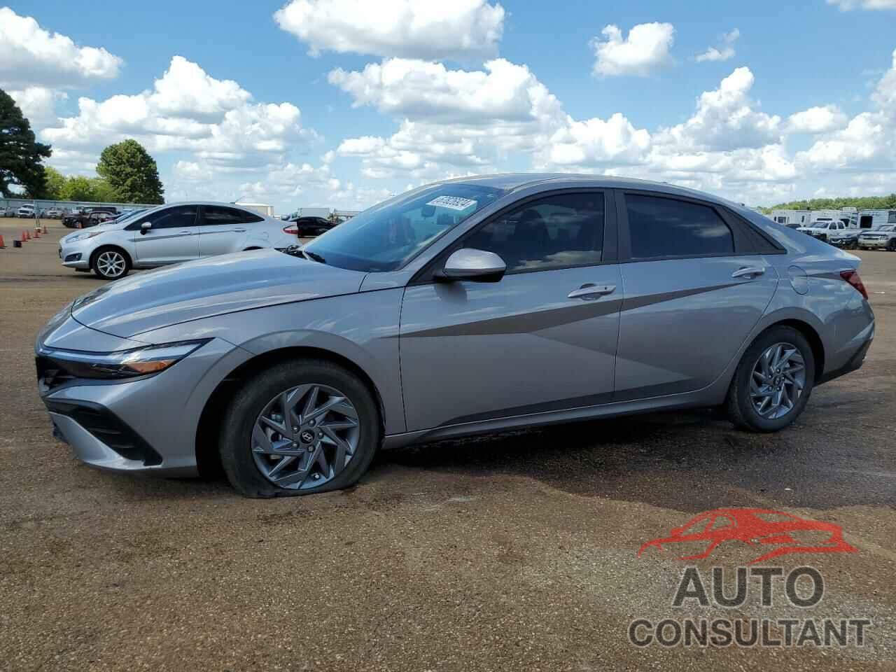 HYUNDAI ELANTRA 2024 - KMHLM4DG5RU703059